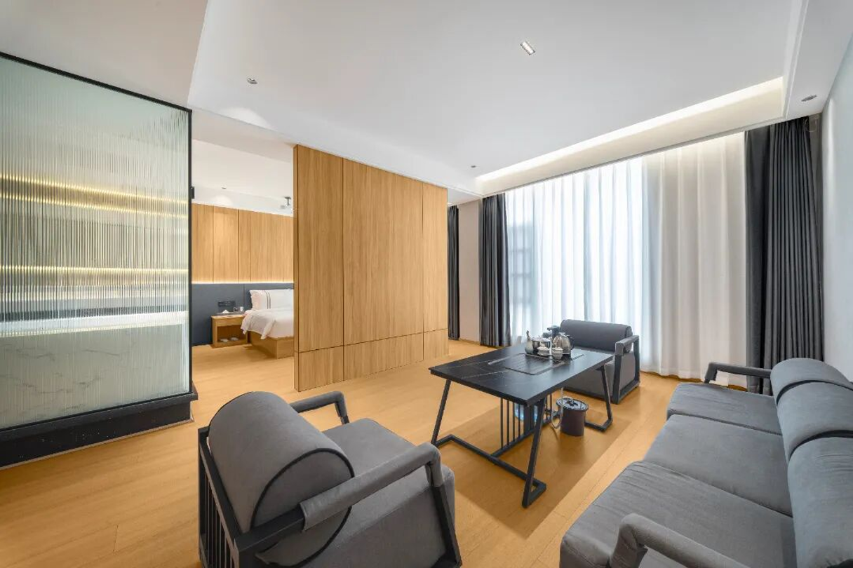 1766020990466565.png image.png